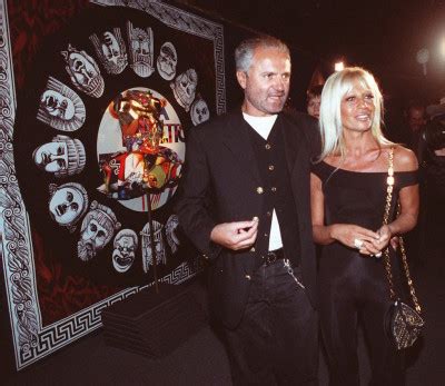 chia ha ucciso versace|L’omicidio di Gianni Versace .